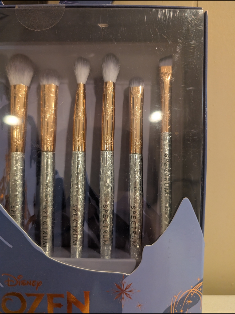 Disney Frozen 8-Piece Makeup Brush Set - Lavender & Gold - Picture 3 of 9